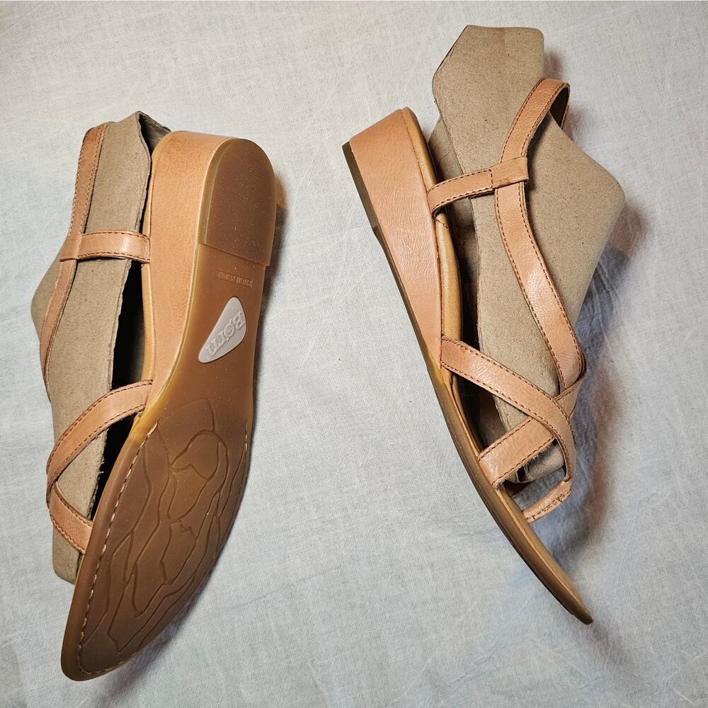 Born Nude Tan Strappy Sandals nib - Picture 10 of 15